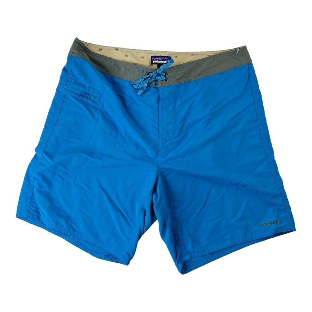 Patagonia Lt Blue Nylon Zippered Pocket Shorts Mens Size 36X9